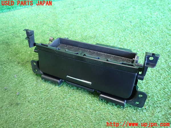5UPJ-20677841]ランエボ10(CZ4A)小物入れ1 中古_m0001.jpg