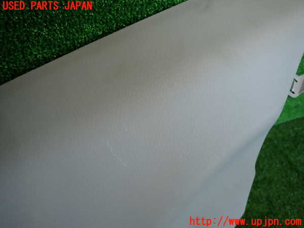 5UPJ-20677675]ランエボ10(CZ4A)右リアピラートリム 中古_m0004.jpg