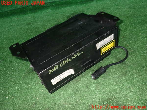 2UPJ-20686505]アルファロメオ・156 GTAセレスピード(932AXB)CDチェンジャー 中古_m0003.jpg