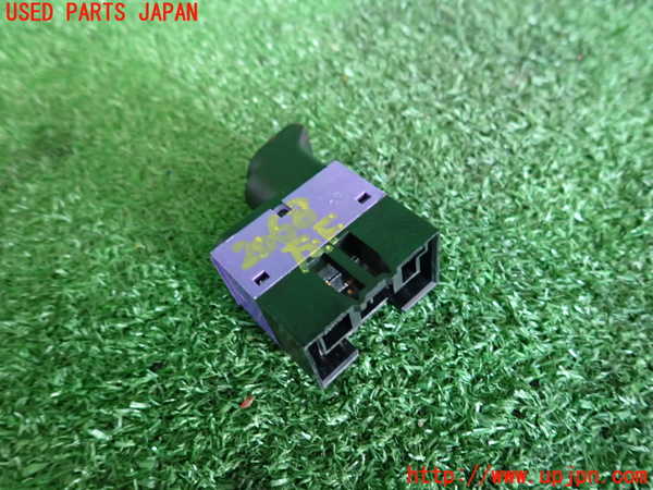 5UPJ-20686245]アルファロメオ・156 GTAセレスピード(932AXB)左前パワーウィンドウスイッチ 中古_m0002.jpg