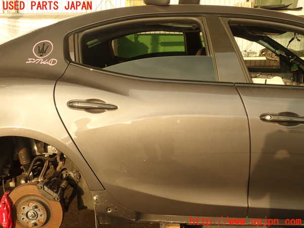 2UPJ-20691290]マセラティ・ギブリ(MG30C)右後ドア (43R-001106 M53) 中古_m0001.jpg