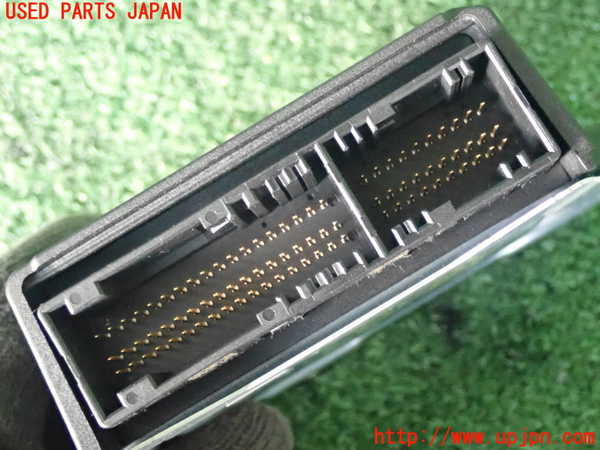 2UPJ-20696145]マセラティ・ギブリ(MG30C)エアバッグコンピューター 【展開済】 中古_m0004.jpg