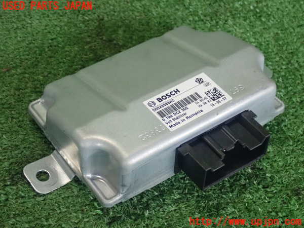 2UPJ-20696147]マセラティ・ギブリ(MG30C)コンピューター2 (電圧レギュレータ スタビライザー) 中古_m0001.jpg