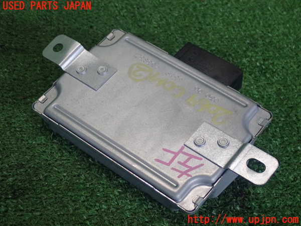 2UPJ-20696147]マセラティ・ギブリ(MG30C)コンピューター2 (電圧レギュレータ スタビライザー) 中古_m0002.jpg