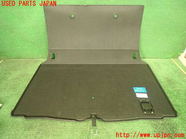 2UPJ-20697771]マセラティ・ギブリ(MG30C)ラゲッジトレイ1 中古_m0002.jpg