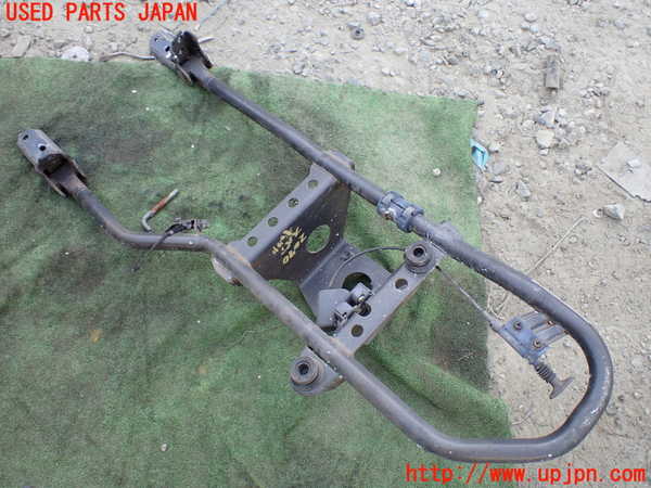 5UPJ-20701700]ハイラックスサーフ N130系 4ドア(VZN130G)スペアタイヤキャリア 中古_m0002.jpg