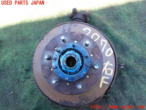 5UPJ-20704290]ハイラックスサーフ N130系 4ドア(VZN130G)右フロントナックルハブ 中古_m0001.jpg
