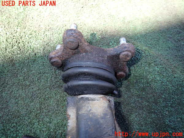 5UPJ-20704290]ハイラックスサーフ N130系 4ドア(VZN130G)右フロントナックルハブ 中古_m0002.jpg