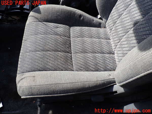 5UPJ-20707065]ハイラックスサーフ N130系 4ドア(VZN130G)助手席シート 中古_m0003.jpg