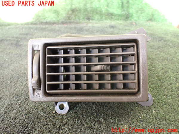 5UPJ-20707527]ハイラックスサーフ N130系 4ドア(VZN130G)エアコン吹き出し口2（左） 中古_m0001.jpg