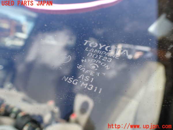 5UPJ-20711195]ハイラックスサーフ(RZN215W)フロントガラス NSG M311 中古_m0003.jpg