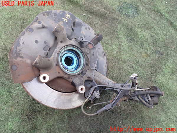 5UPJ-20714290]ハイラックスサーフ(RZN215W)右フロントナックルハブ ジャンク品_m0002.jpg