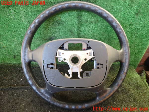 5UPJ-20717855]ハイラックスサーフ(RZN215W)ステアリングホイール 中古_m0002.jpg