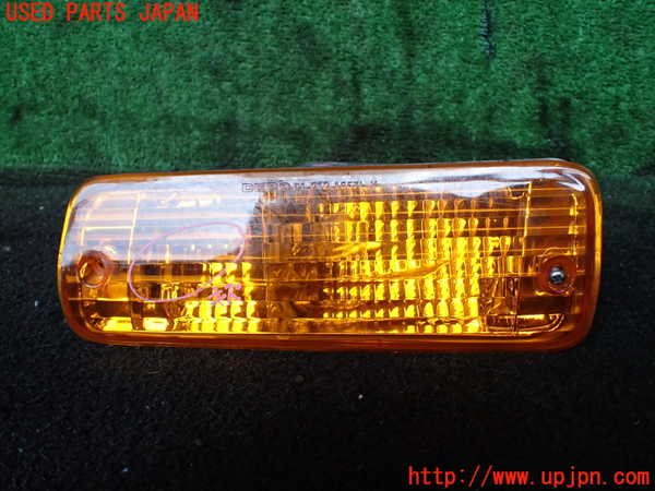 1UPJ-20721162]ランクルプラド(LJ78G)社外 左ウィンカーレンズ 中古_m0001.jpg