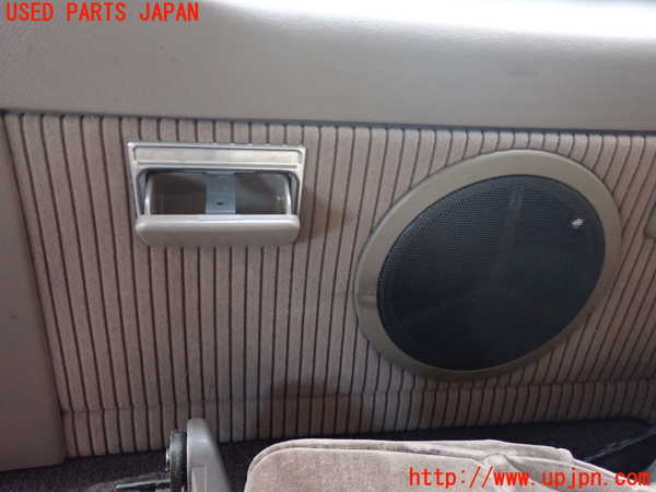 5UPJ-20727675]ランクルプラド(LJ78G)右リアピラートリム 中古_m0002.jpg