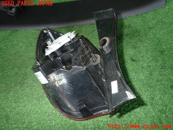 2UPJ-20731530]アルファロメオ・ジュリエッタ(940141)右テールランプ 中古_m0002.jpg