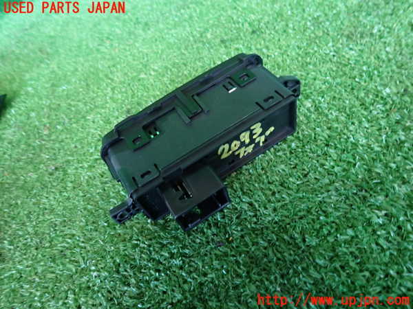 2UPJ-20736295]アルファロメオ・ジュリエッタ(940141)フォグスイッチ 中古_m0002.jpg