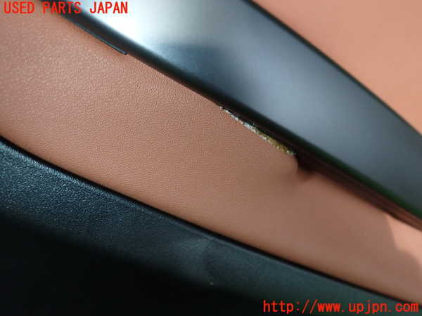5UPJ-20731294]アルファロメオ・ジュリエッタ(940141)右後ドア内張り ジャンク_m0003.jpg