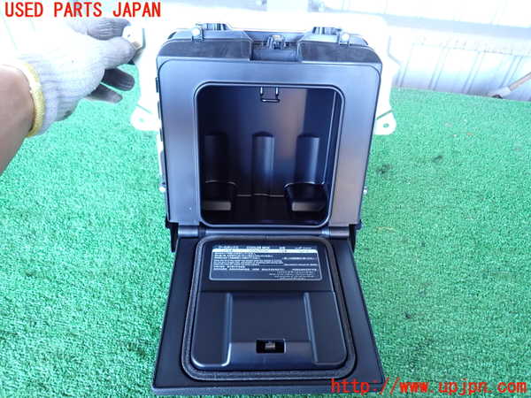2UPJ-20747841]レクサス・LS500(VXFA50)小物入れ1 中古_m0002.jpg