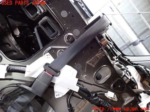 2UPJ-20747135]レクサス・LS500(VXFA50)真中2列目シートベルト 中古_m0001.jpg
