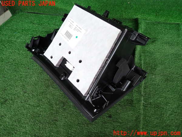 5UPJ-20757516]BMW 218i グランクーペ(7K15)(F44)グローブボックス1 中古_m0002.jpg