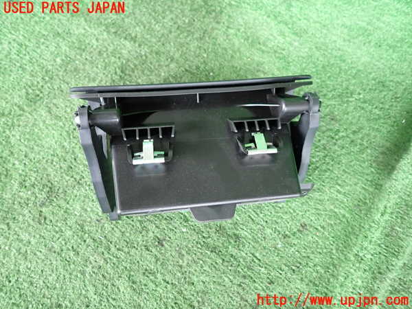 5UPJ-20757841]BMW 218i グランクーペ(7K15)(F44)小物入れ1 中古_m0004.jpg
