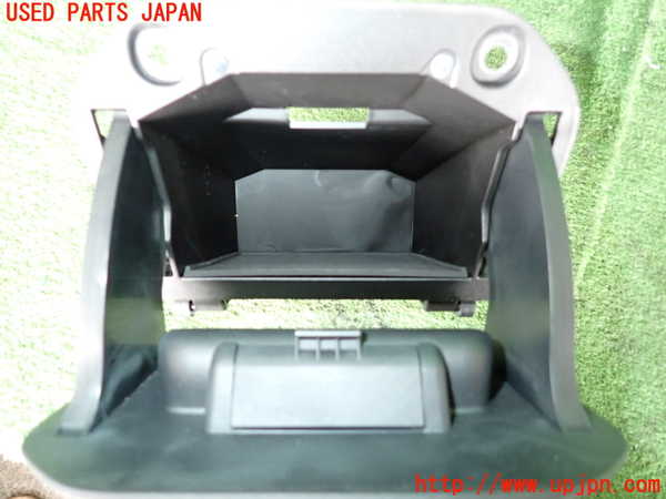 5UPJ-20757841]BMW 218i グランクーペ(7K15)(F44)小物入れ1 中古_m0005.jpg