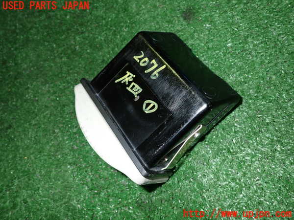 5UPJ-20767821]フィガロ(FK10)灰皿1 中古_m0002.jpg