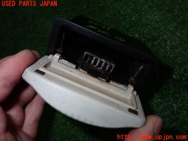 5UPJ-20767821]フィガロ(FK10)灰皿1 中古_m0003.jpg