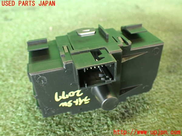 5UPJ-20776285]BMW 335i クーペ(KG35)(E92)ライトスイッチ 中古_m0002.jpg