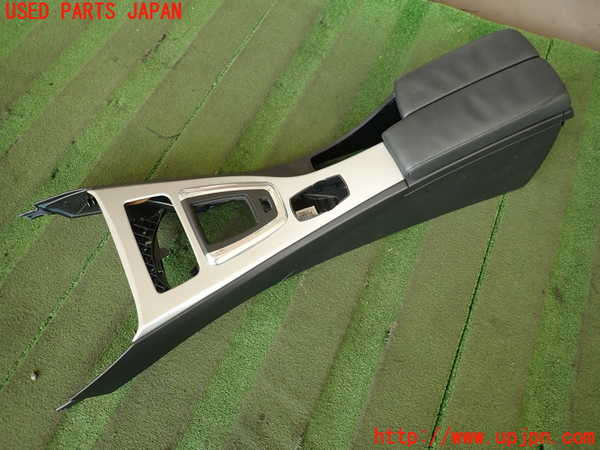 5UPJ-20777540]BMW 335i クーペ(KG35)(E92)センターコンソール 中古_m0001.jpg