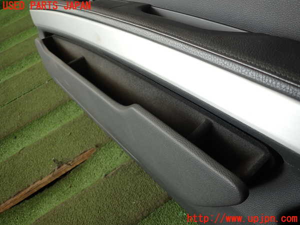 2UPJ-20771234]BMW 335i クーペ(KG35)(E92)右ドア内張り 中古_m0003.jpg