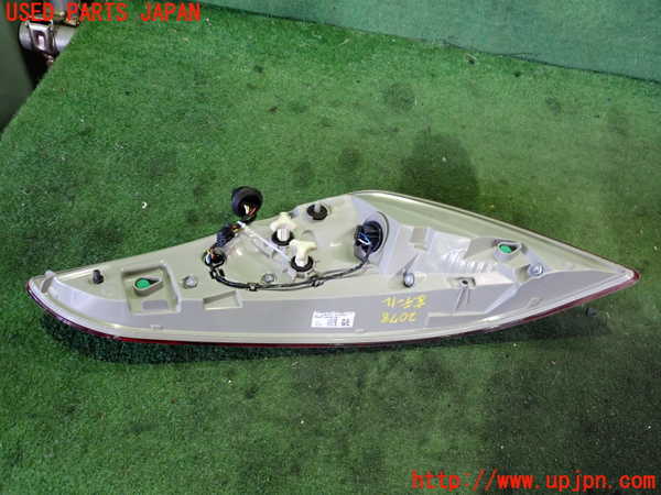 2UPJ-20781536]プジョー・RCZ(T7R5F03)左テールランプ 【左ハンドル】 中古_m0002.jpg