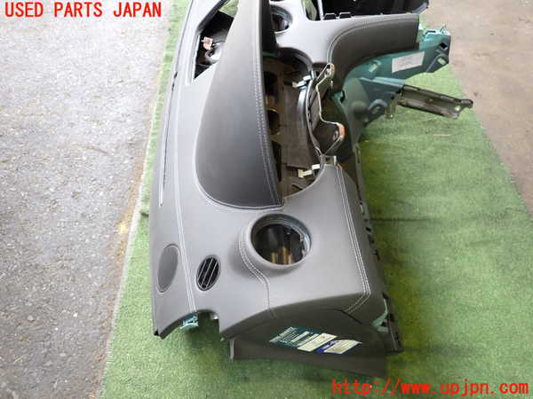 2UPJ-20787505]プジョー・RCZ(T7R5F03)ダッシュボード 【左ハンドル】 中古_m0003.jpg