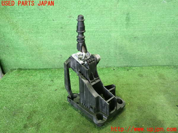2UPJ-20787560]プジョー・RCZ(T7R5F03)MTシフトレバー 【左ハンドル】 中古_m0002.jpg