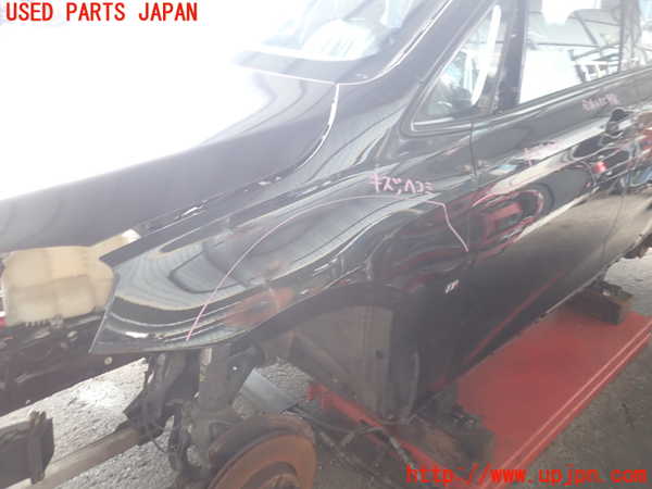 5UPJ-20791082]BMW 218d アクティブツアラー(2C20)(F45)左前フェンダー 中古_m0001.jpg