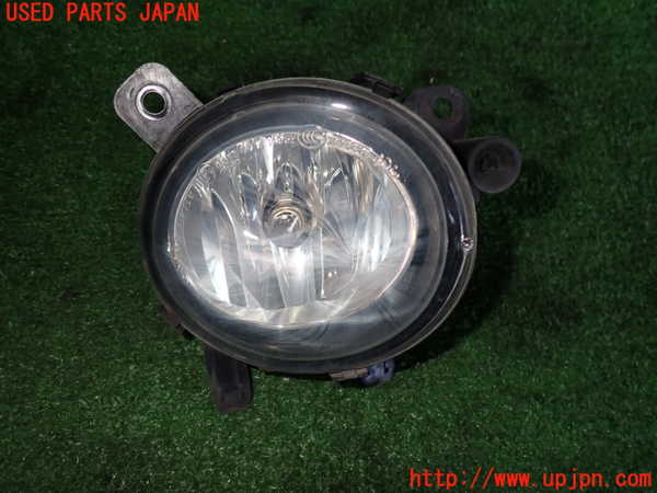 2UPJ-20791180]BMW 218d アクティブツアラー(2C20)(F45)右フォグ 中古_m0001.jpg