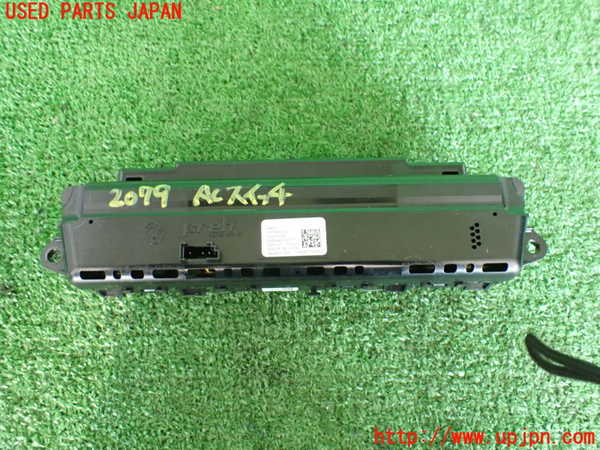 5UPJ-20796066]BMW 218d アクティブツアラー(2C20)(F45)エアコンスイッチ1 中古_m0002.jpg