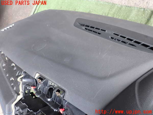 5UPJ-20797505]BMW 218d アクティブツアラー(2C20)(F45)ダッシュボード 中古_m0002.jpg