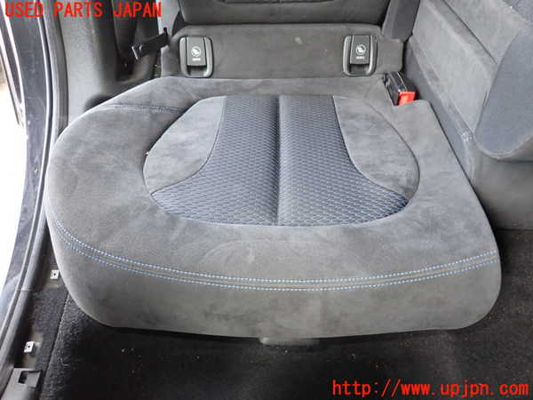 2UPJ-20797405]BMW 218d アクティブツアラー(2C20)(F45)右リアシート 中古_m0003.jpg