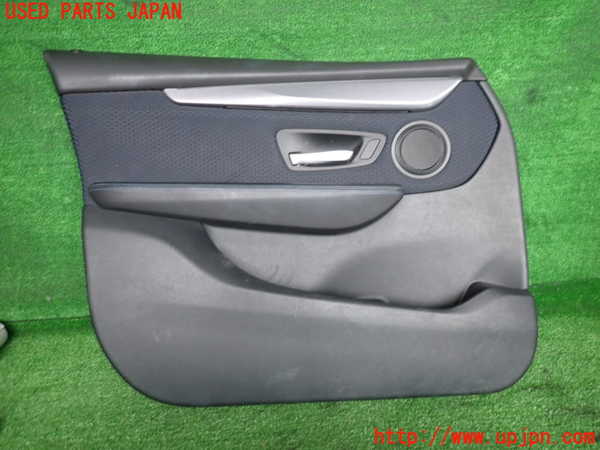 5UPJ-20791264]BMW 218d アクティブツアラー(2C20)(F45)左前ドア内張り 中古_m0001.jpg