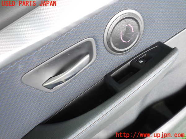 5UPJ-20791324]BMW 218d アクティブツアラー(2C20)(F45)左後ドア内張り 中古_m0002.jpg
