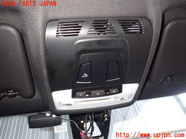 5UPJ-20796411]BMW 218d アクティブツアラー(2C20)(F45)ルームランプ1 (1列目) 中古_m0001.jpg