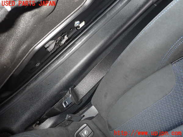 5UPJ-20797155]BMW 218d アクティブツアラー(2C20)(F45)右2列目シートベルト 中古_m0001.jpg