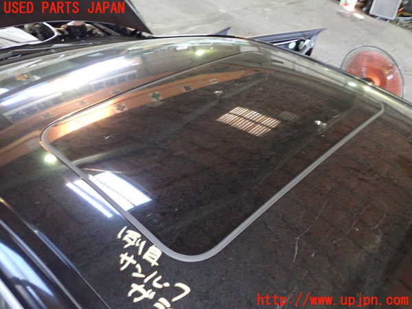 1UPJ-20811470]ベンツ CLS550(218373 C218)1列目サンルーフガラス 43R-005013 中古_m0001.jpg
