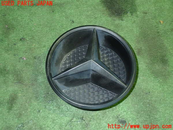 1UPJ-20811631]ベンツ CLS550(218373 C218)エンブレム1 中古_m0001.jpg
