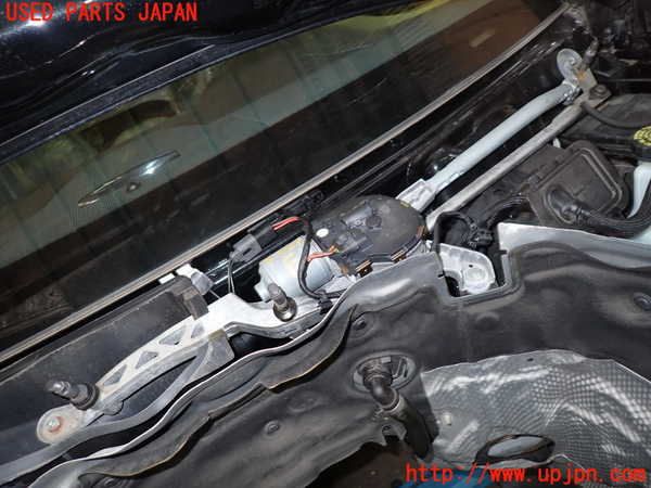 1UPJ-20816770]ベンツ CLS550(218373 C218)フロントワイパーモーター 中古_m0001.jpg
