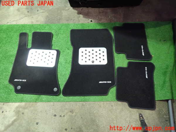 1UPJ-20817800]ベンツ CLS550(218373 C218)フロアマット 中古_m0001.jpg