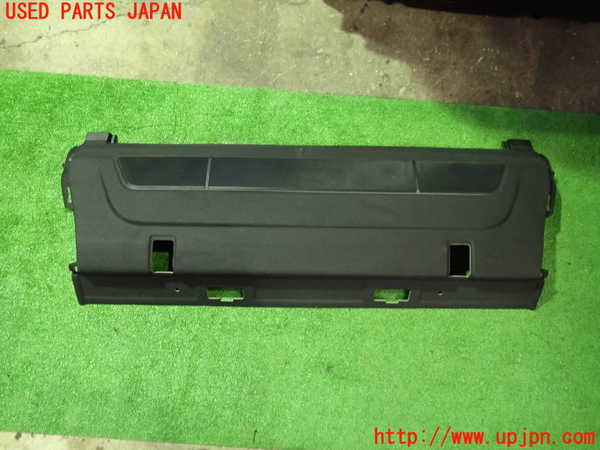 1UPJ-20817761]ベンツ CLS550(218373 C218)トノカバー1 中古_m0001.jpg