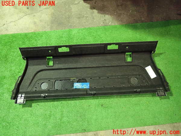 1UPJ-20817761]ベンツ CLS550(218373 C218)トノカバー1 中古_m0004.jpg